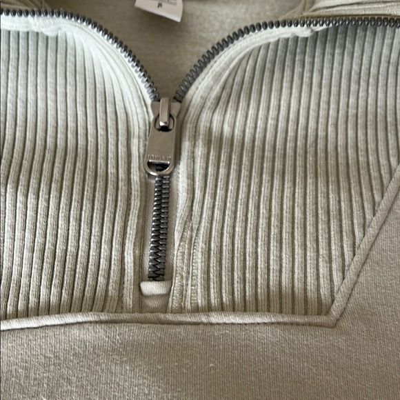 Athleta women’s half zip sweatshirt.  Pale green - Picture 5 of 5